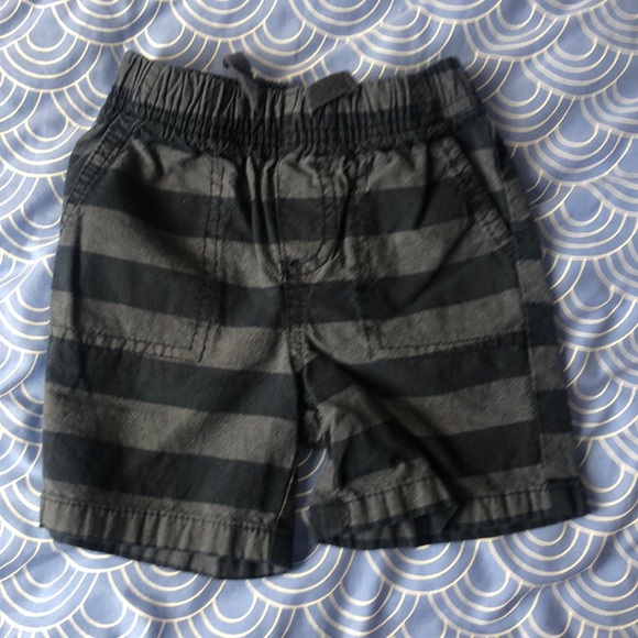 Toddler shorts Lot - Picture 5 of 6